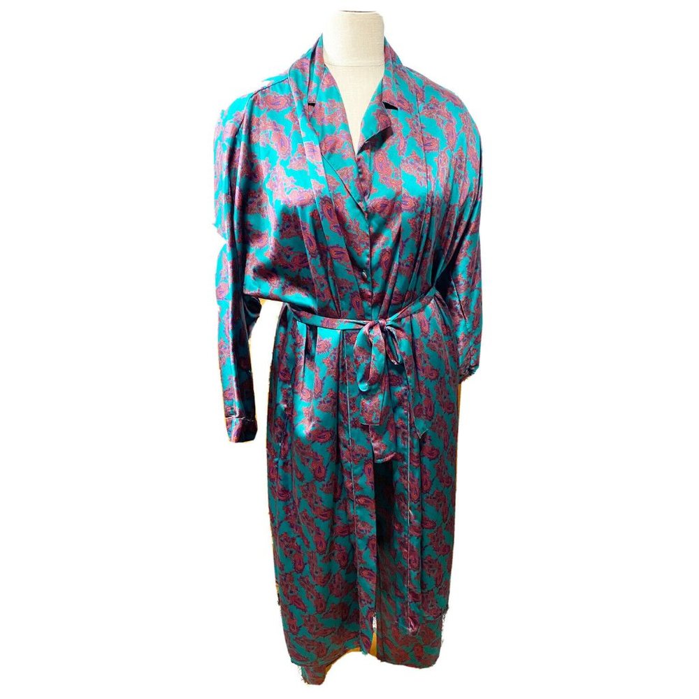 VTG Dora C 4 Piece Pajama Set (Top/Pant M, Robe and Belt-Large paisley EUC